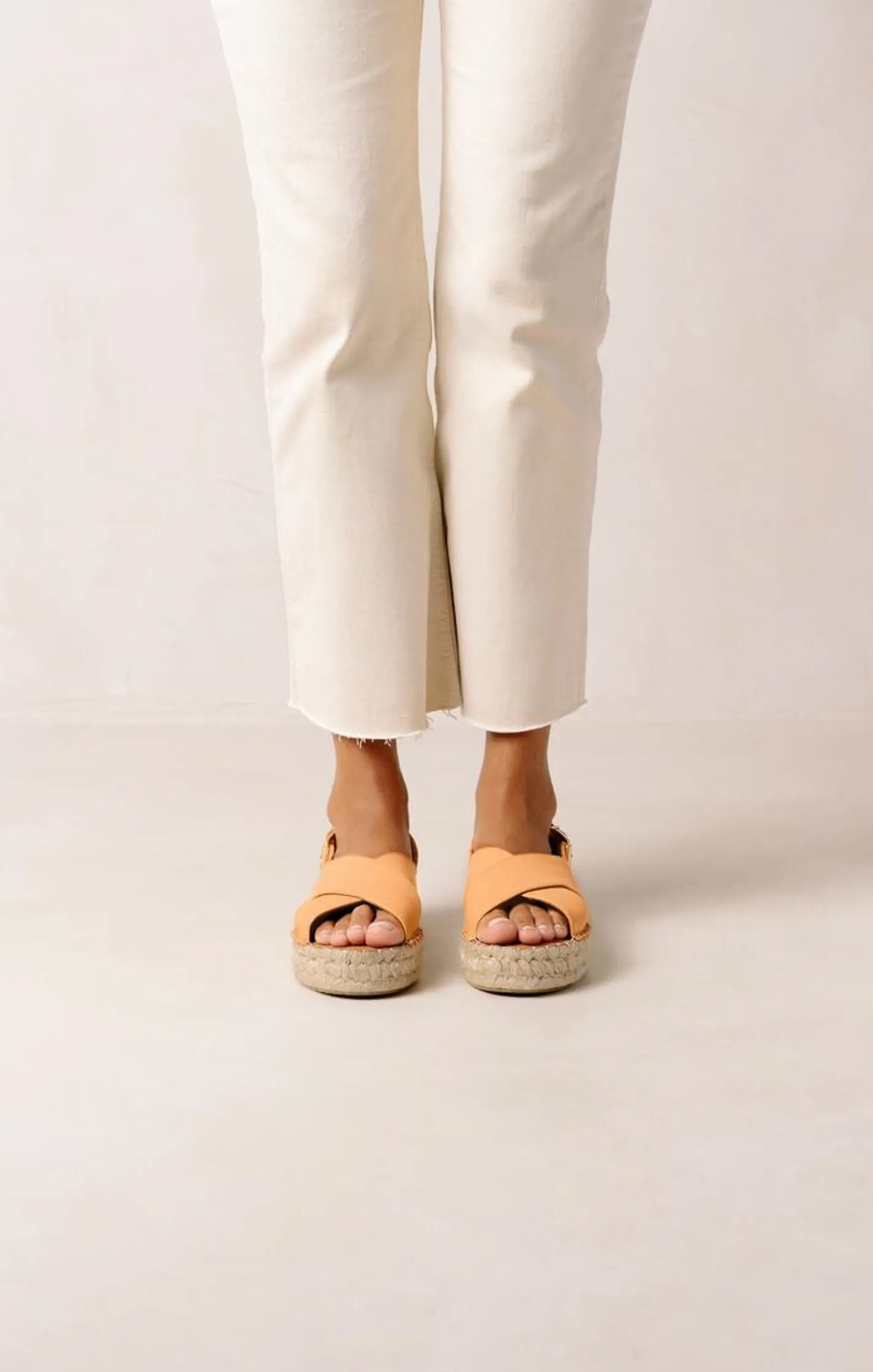 Show Me Your Mumu Alohas Crossed Platform Sandal