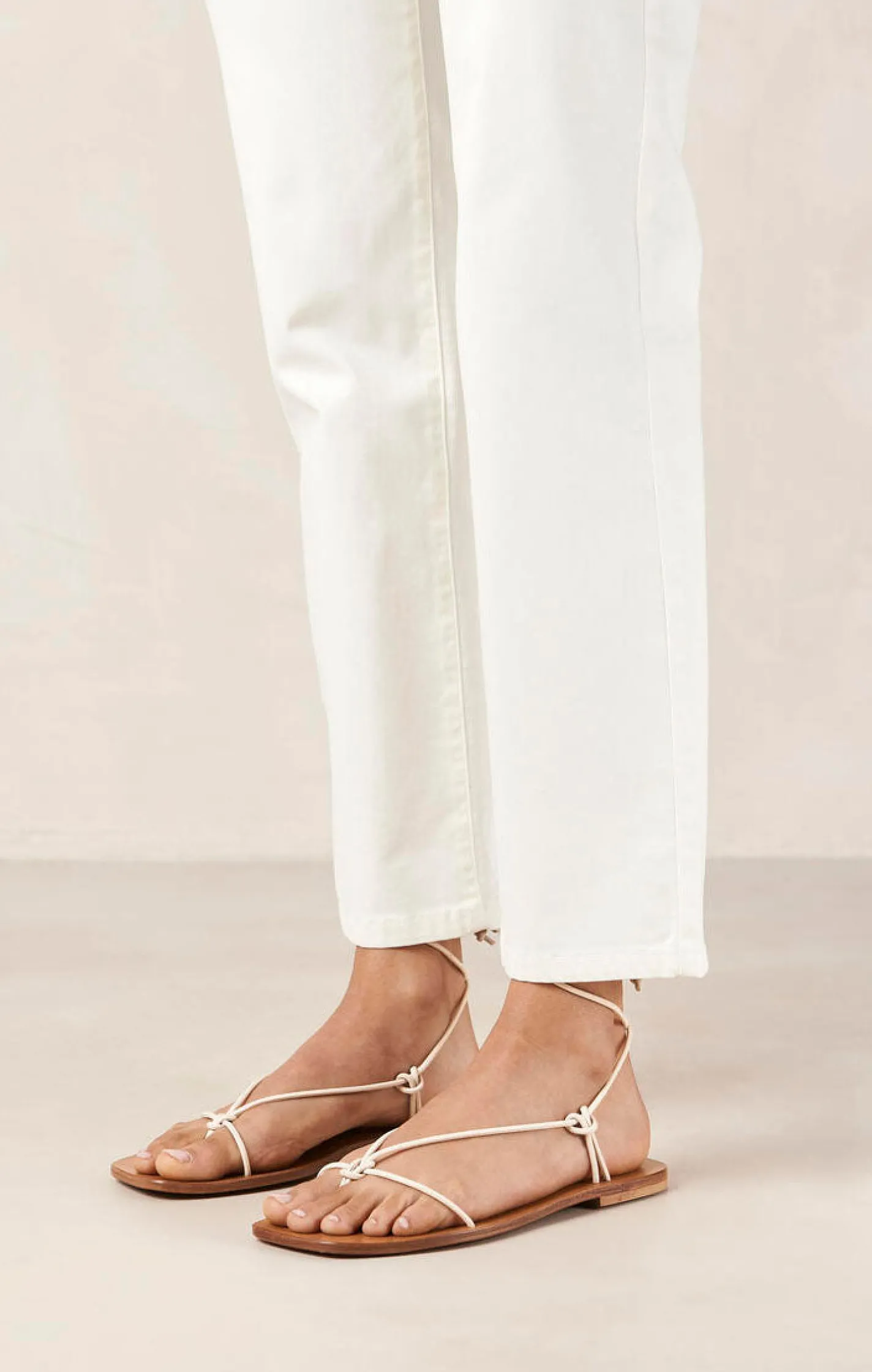 Show Me Your Mumu Alohas Misty Wrap Up Sandal